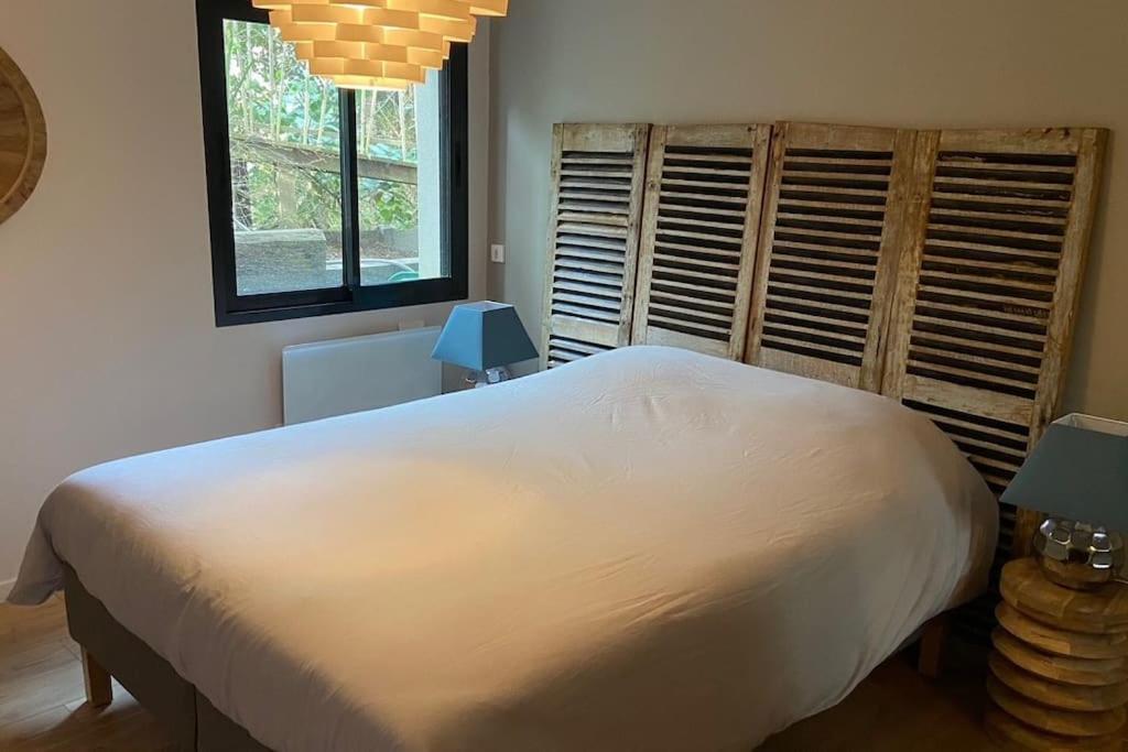 12 Pers Avec Piscine Chauffee 1 Mai Au 30 Sept Villa