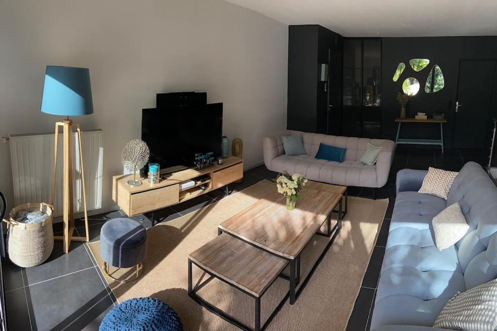 Villa 12 Pers Avec Piscine Chauffee 1 Mai Au 30 Sept